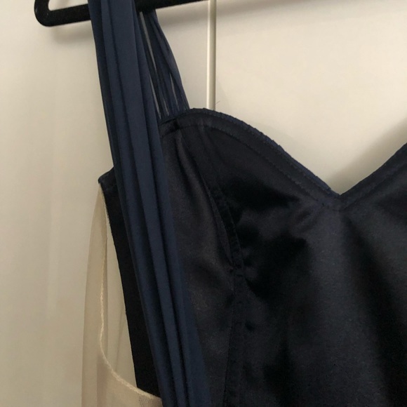 Dark blue navy backless prom grad dress - Picture 14 of 16